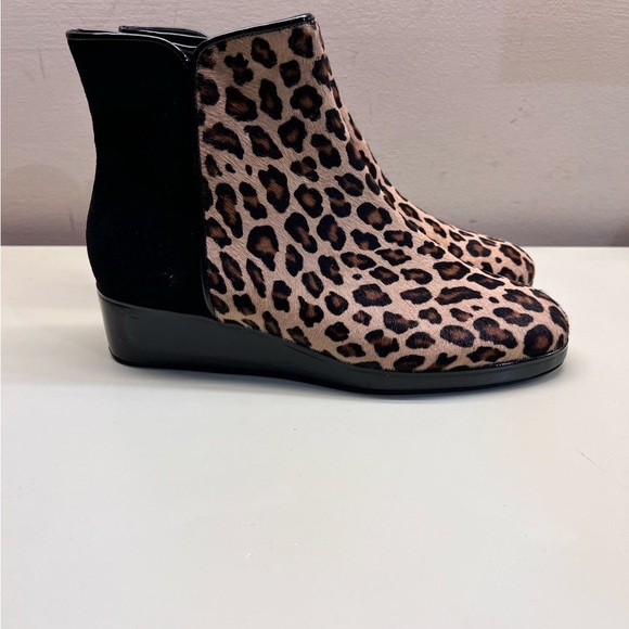 MADE IN ITALY Brown and Black Ankle Booties with Leopard Print - Picture 8 of 8